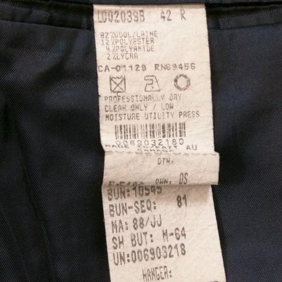 DKNY black 3 front pocket Blazer Size 42 regular - Picture 8 of 8